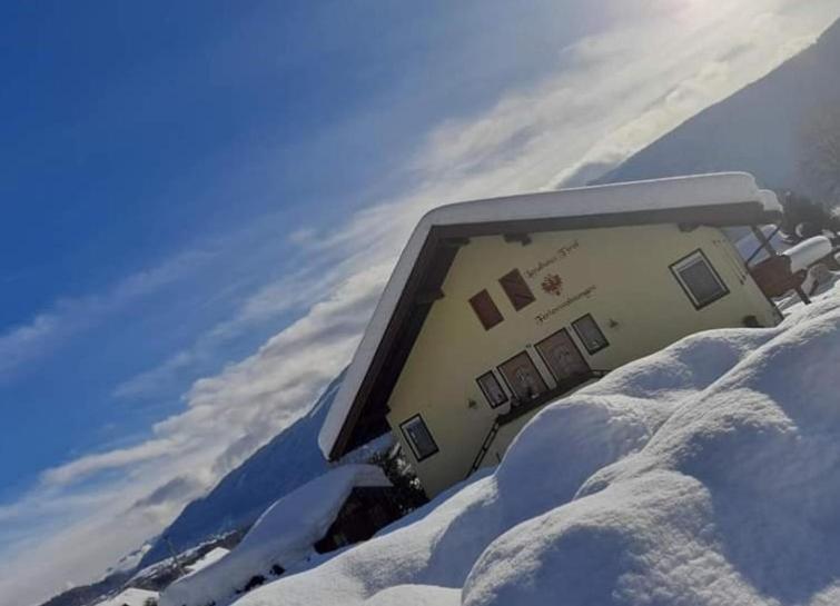 فندق Landhaus Tirol بريسيغ المظهر الخارجي الصورة